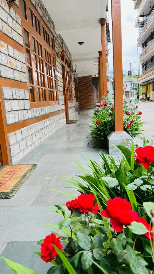 Sita Classic, Most Comfortable Family Hotel In Manali Eksteriør billede